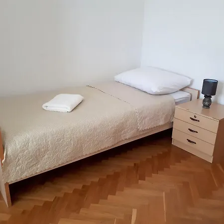 Apartment Gabi *